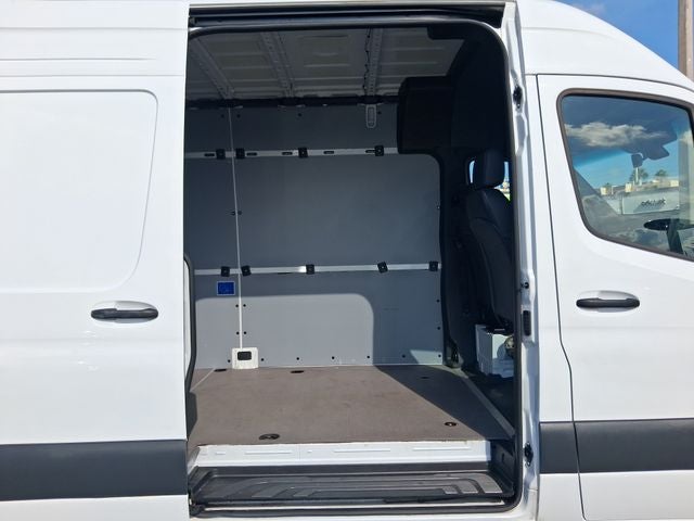 2025 Mercedes-Benz Sprinter 2500 Cargo 170 WB High Roof