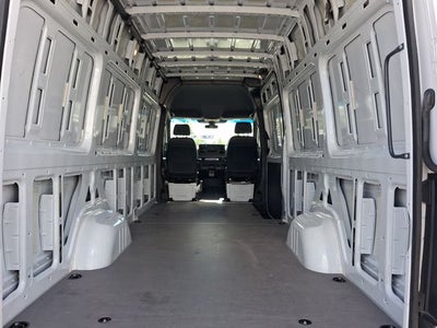 2025 Mercedes-Benz Sprinter 2500 Cargo 170 WB High Roof