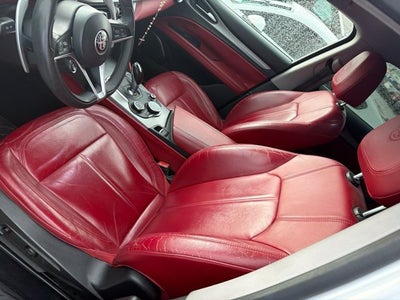 2019 Alfa Romeo Stelvio Base