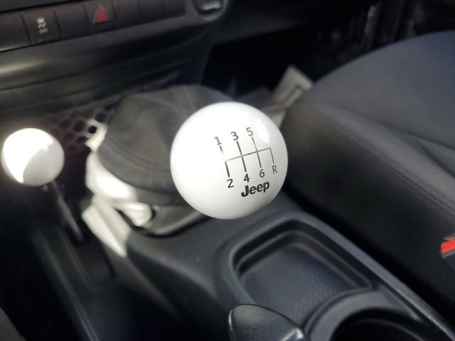 2017 Jeep Wrangler Willys Wheeler