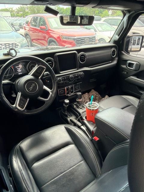 2022 Jeep Gladiator Overland