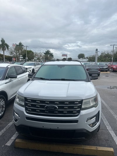 2017 Ford Explorer Base