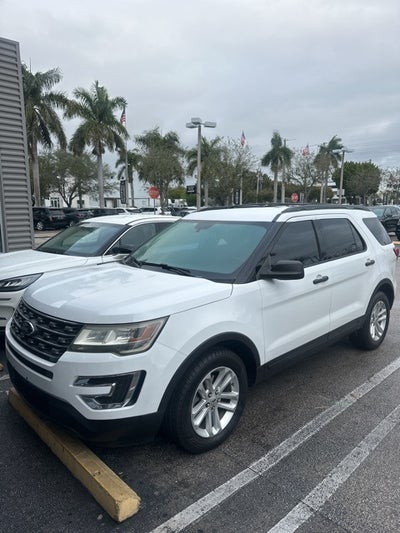 2017 Ford Explorer Base