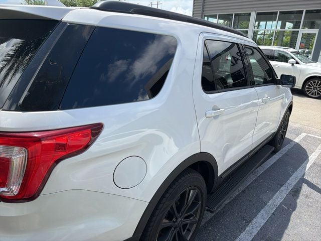 2017 Ford Explorer XLT FWD's photo