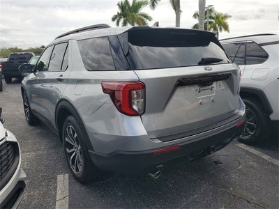 2022 Ford Explorer ST-Line