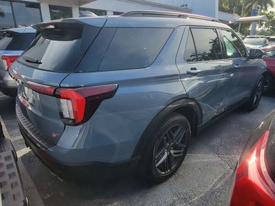 2025 Ford Explorer ST