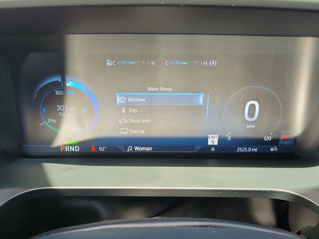 2025 Ford F-150 Lightning Flash