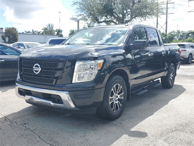 2021 Nissan Titan SV