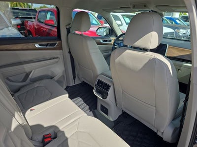 2025 Volkswagen Atlas 2.0T SE