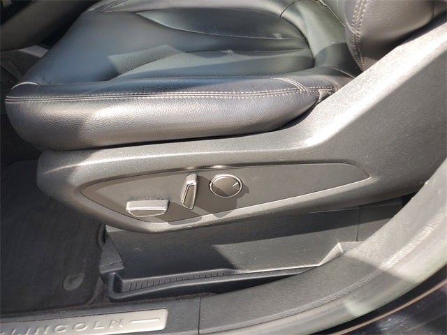 2020 Lincoln Nautilus Standard