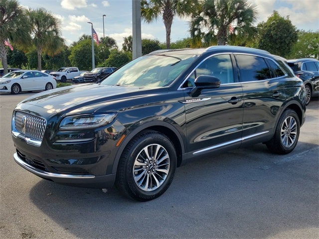 2022 Lincoln Nautilus Standard