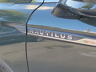 2022 Lincoln Nautilus Standard