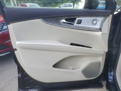 2019 Lincoln Nautilus Black Label