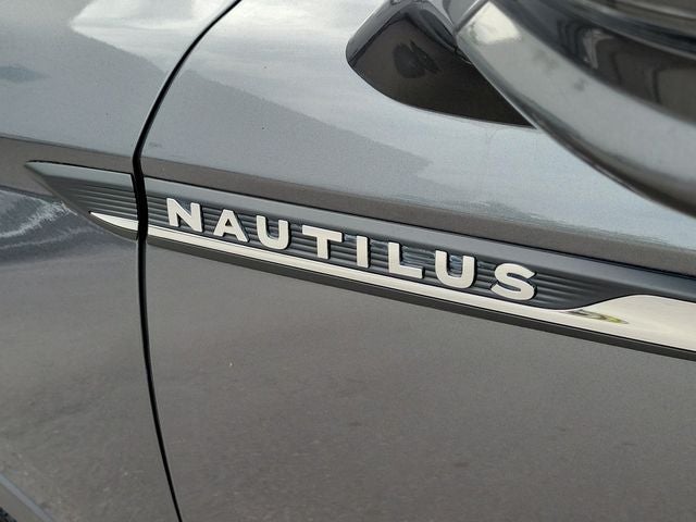 2023 Lincoln Nautilus Standard