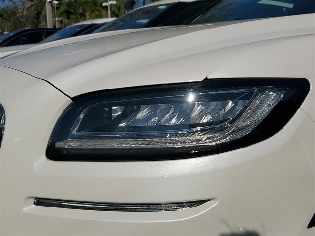 2019 Lincoln Nautilus Select