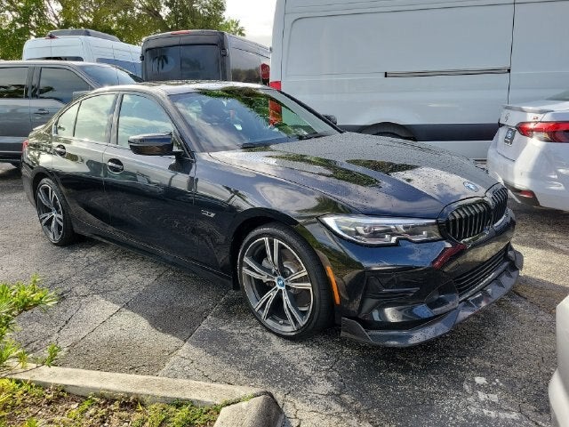 2022 BMW 3 Series 330e iPerformance