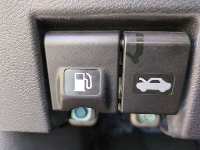 2023 Nissan Versa 1.6 SR