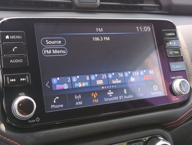 2023 Nissan Versa 1.6 SR