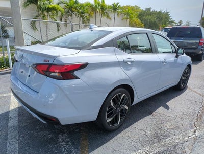 2023 Nissan Versa 1.6 SR