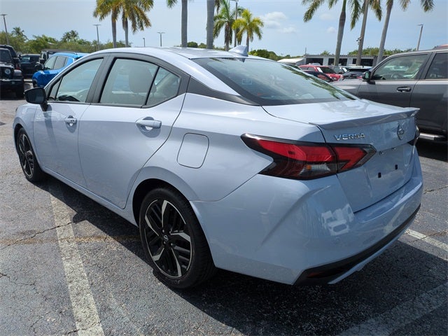 2023 Nissan Versa 1.6 SR