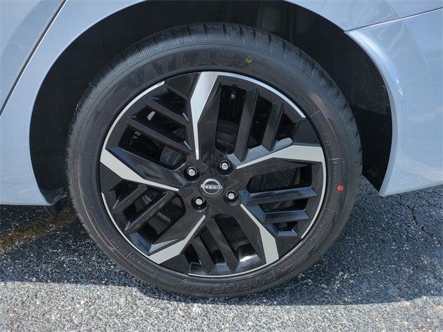 2023 Nissan Versa 1.6 SR