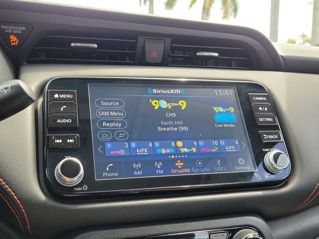 2021 Nissan Kicks SR