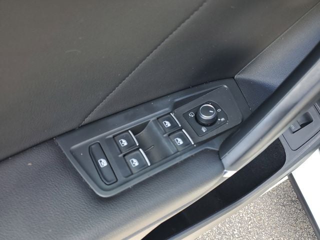 2018 Volkswagen Tiguan 2.0T SEL Premium