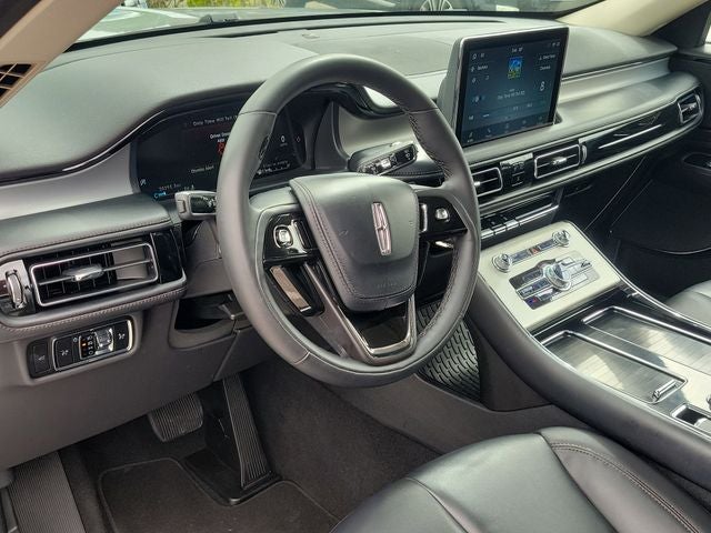 2023 Lincoln Aviator Standard