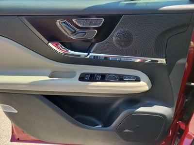 2025 Lincoln Corsair Premiere
