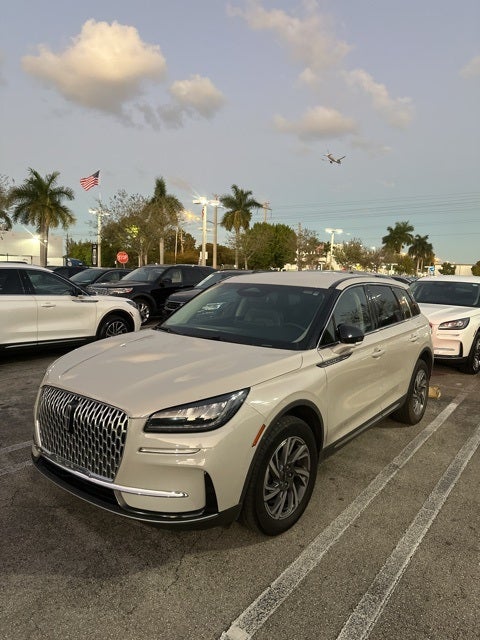 2023 Lincoln Corsair Standard