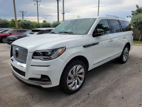 2024 Lincoln Navigator Premiere
