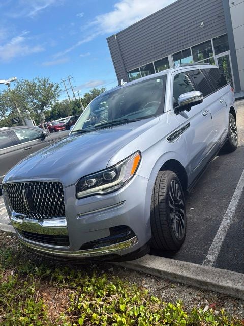 2022 Lincoln Navigator L Black Label