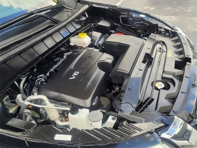 2024 Nissan Pathfinder SL