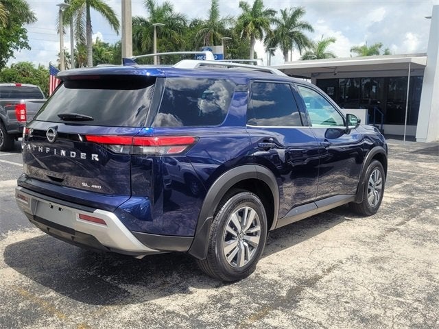 2024 Nissan Pathfinder SL