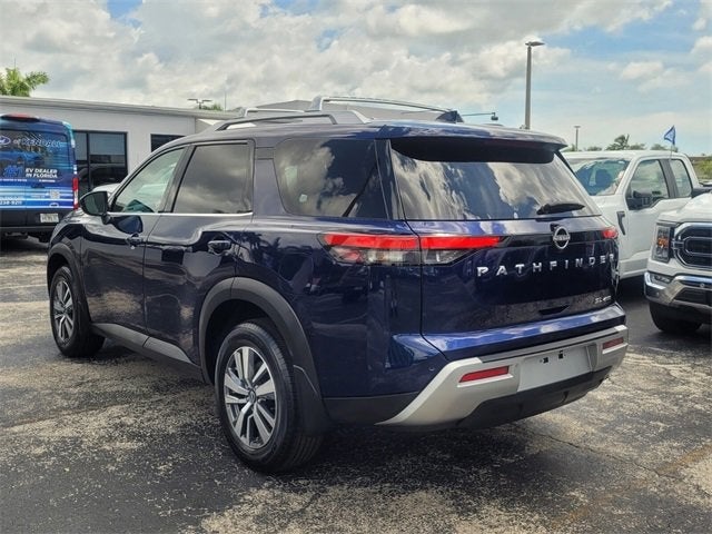 2024 Nissan Pathfinder SL