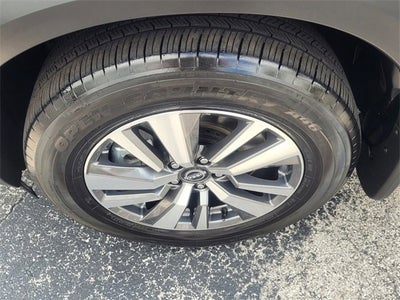 2024 Nissan Pathfinder SL