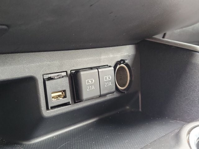 2021 Toyota Highlander L