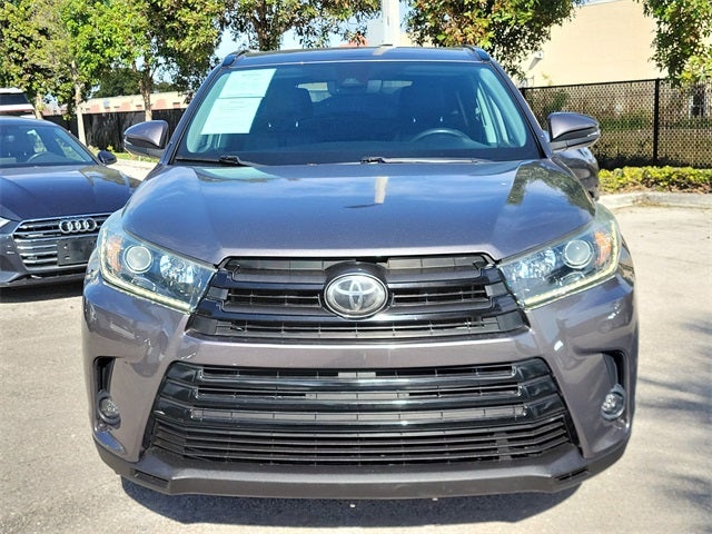 2019 Toyota Highlander SE