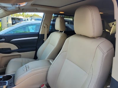 2018 Toyota Highlander SE