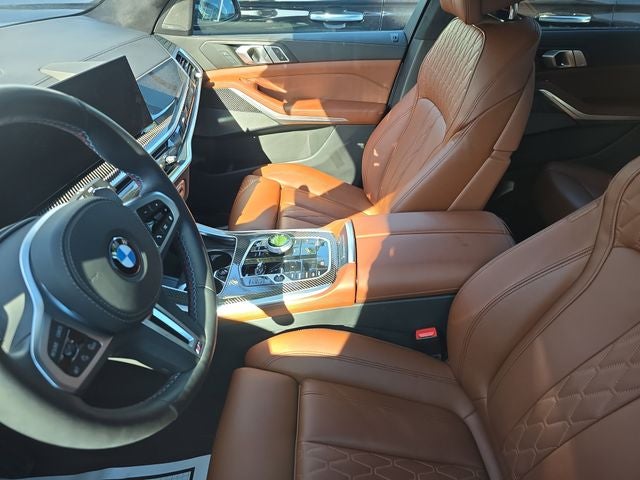2025 BMW X7 M60i