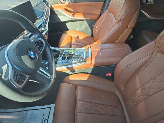 2025 BMW X7 M60i