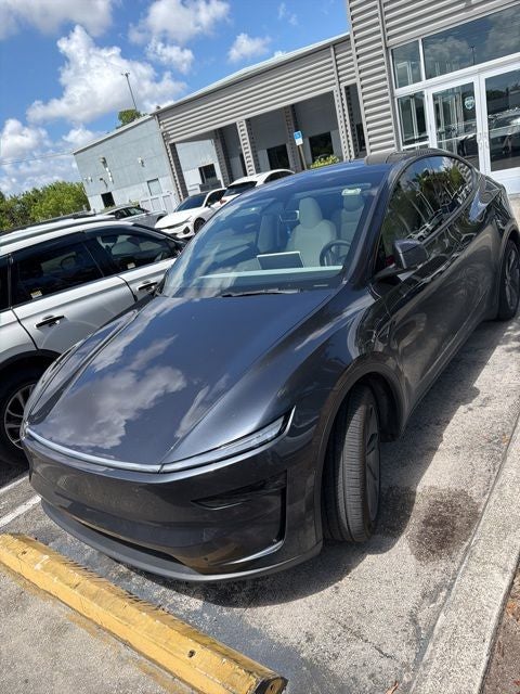 2026 Tesla Model Y Long Range Dual Motor All-Wheel Drive's photo