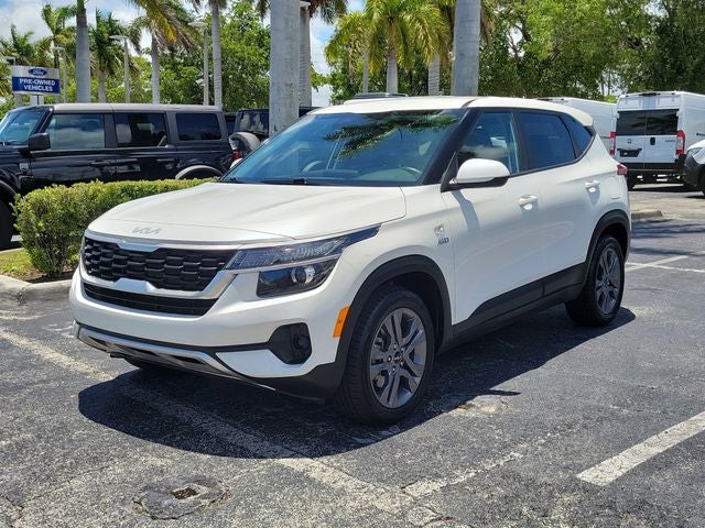 2023 Kia Seltos LX
