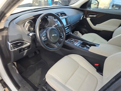 2017 Jaguar F-PACE 35t Prestige