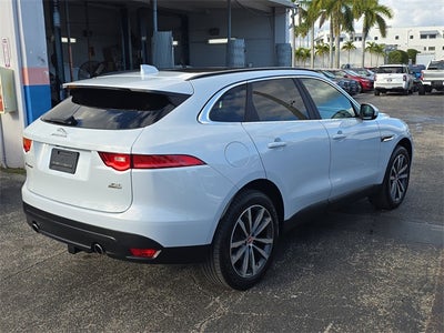 2017 Jaguar F-PACE 35t Prestige