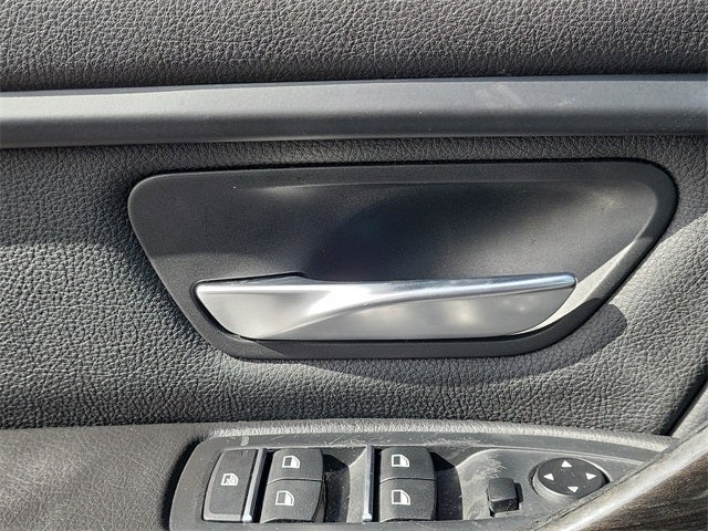 2017 BMW 3 Series 320i