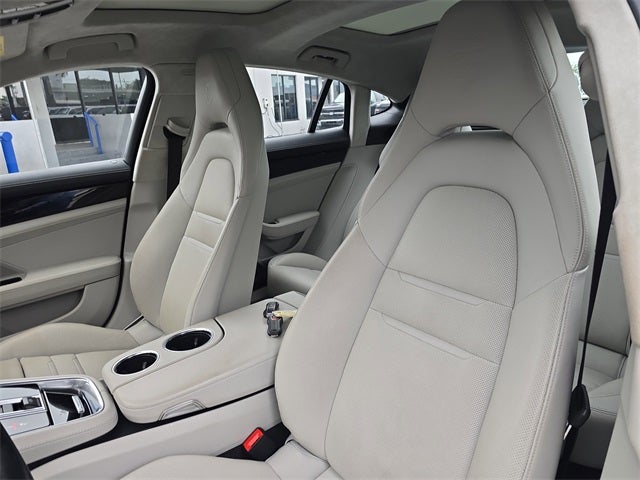 2021 Porsche Panamera GTS