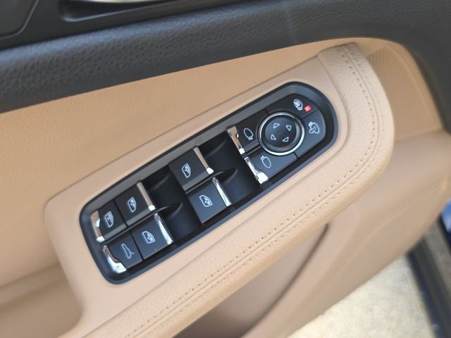 2020 Porsche Macan S