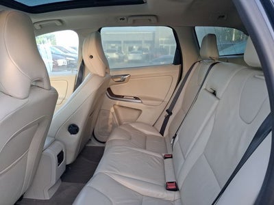 2014 Volvo XC60 T6 R-Design