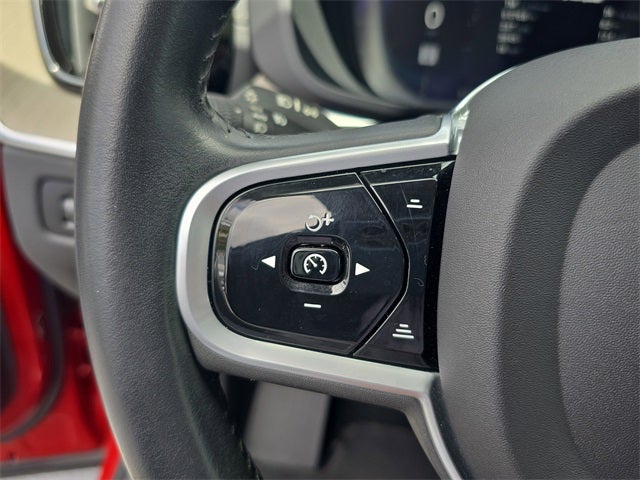 2022 Volvo XC60 B5 Inscription